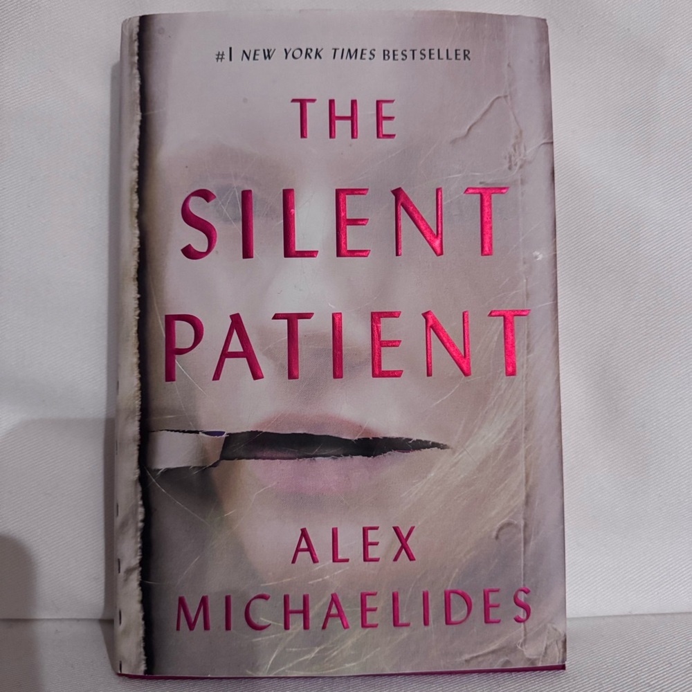 The Silent Patient by Alex Michaelides Hardcover book
